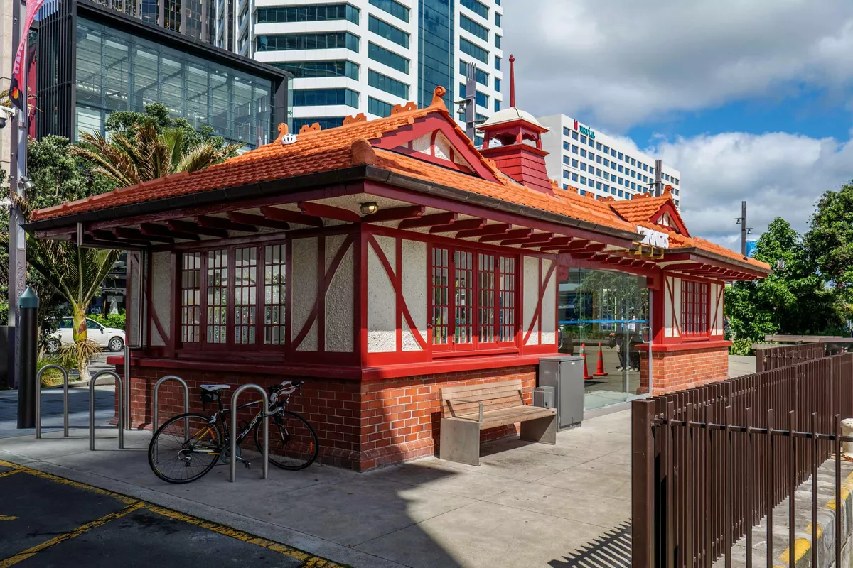 AT Downtown Waterfront Heritage Shelter, Auckland